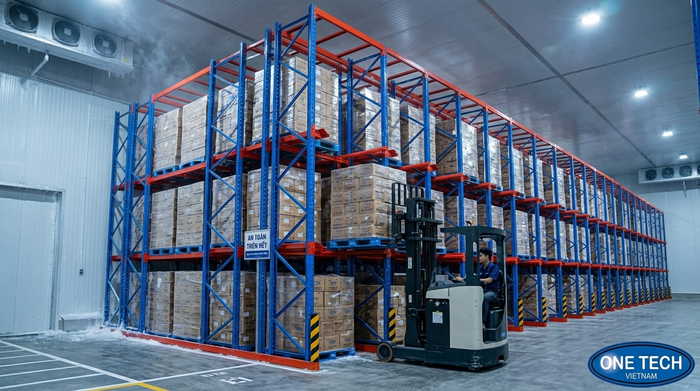Kệ Drive In kho lạnh Vĩnh Long Kệ Drive In tăng mật độ lưu trữ cho kho lạnh Vĩnh Long