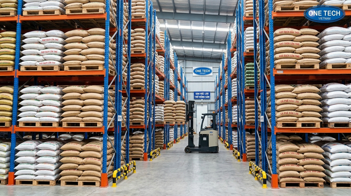 Kệ Double Deep Vĩnh Long dùng cho kho nông sản đóng bao và pallet